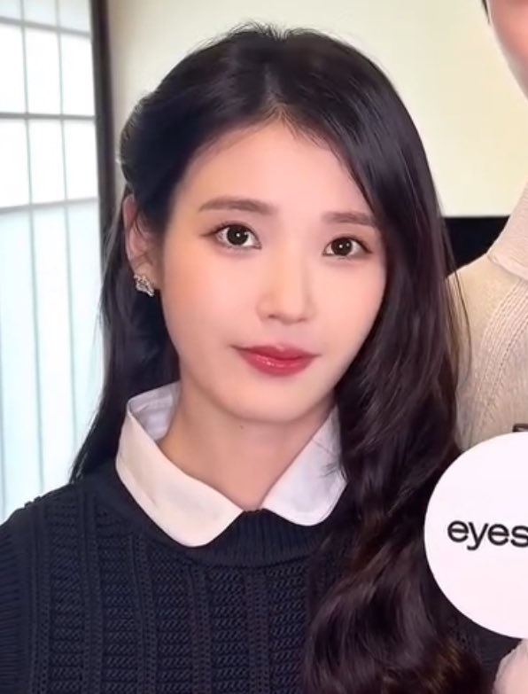 하 증말 너무 예뽀다 ................. 뽀뽀 백만번 갈겨