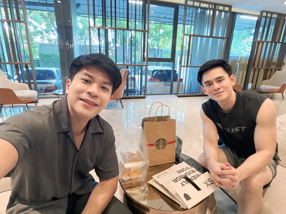 FAPlugzaa tweet media