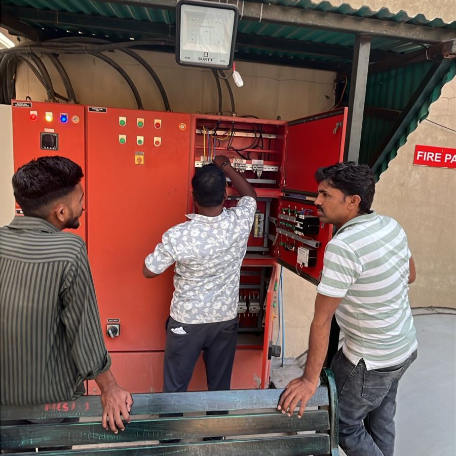 TriangleFire101's tweet photo. Fire pump control panel workSuccessfully completed residenci ..For more info visit...https://t.co/Z5ti4J8uTh https://t.co/0qoEqFG45O