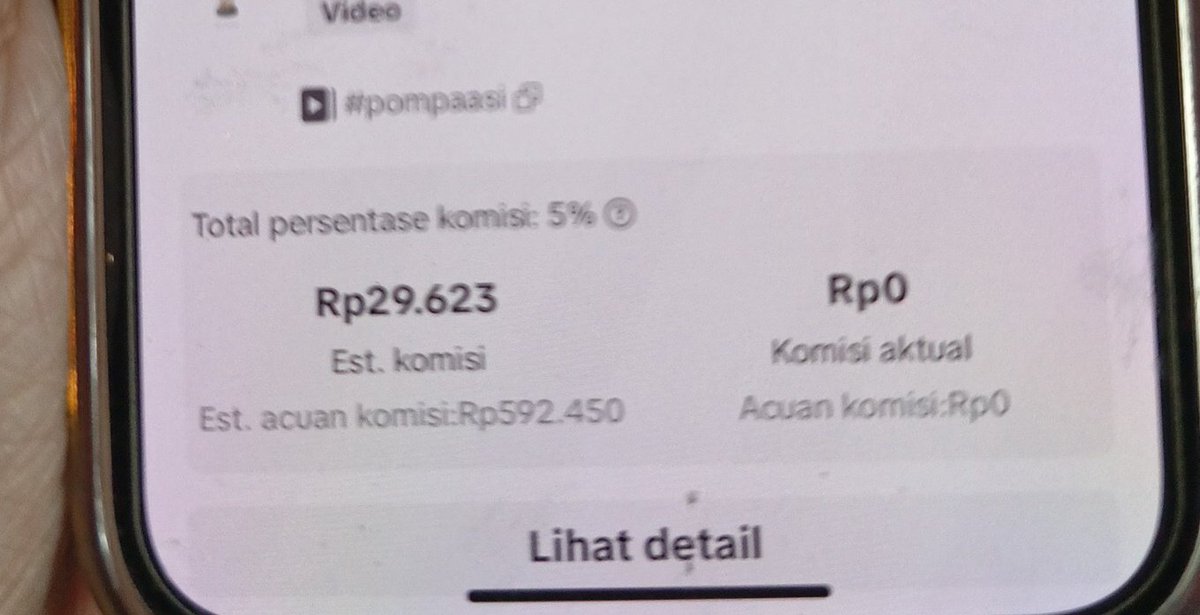 kikiwiredjo's tweet photo. Udah seneng dapet komisi di tiktok affiliate eh di cancel huhuhu, belum rezeki ku berarti, semoga nanti ada yang co lagi... Aamiin https://t.co/BvzdL4gWpH
