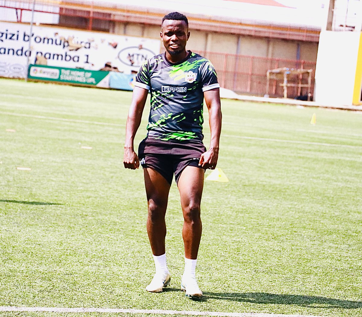 Paul Mucureezi tweet media