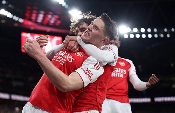blupoppy715's tweet photo. Not dowman trying to kill gyokeres after the goal🤣🤣🤣🤣🤣🤣🤣
#arsenal https://t.co/dWEPIAmEdL