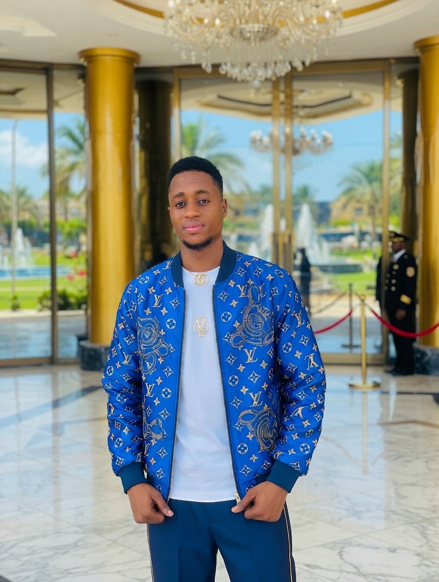 Double D. tweet media