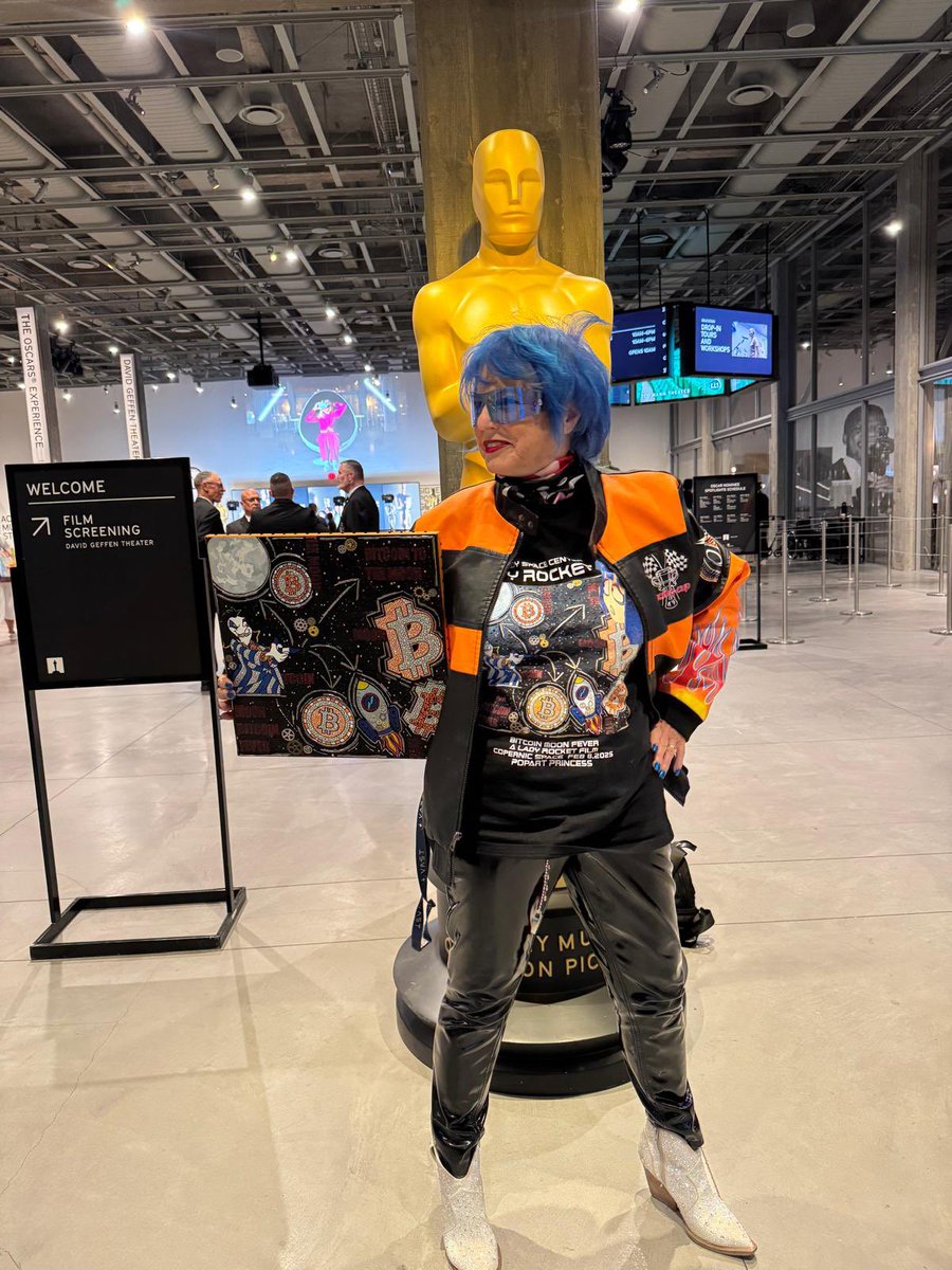 Lady Rocket tweet media