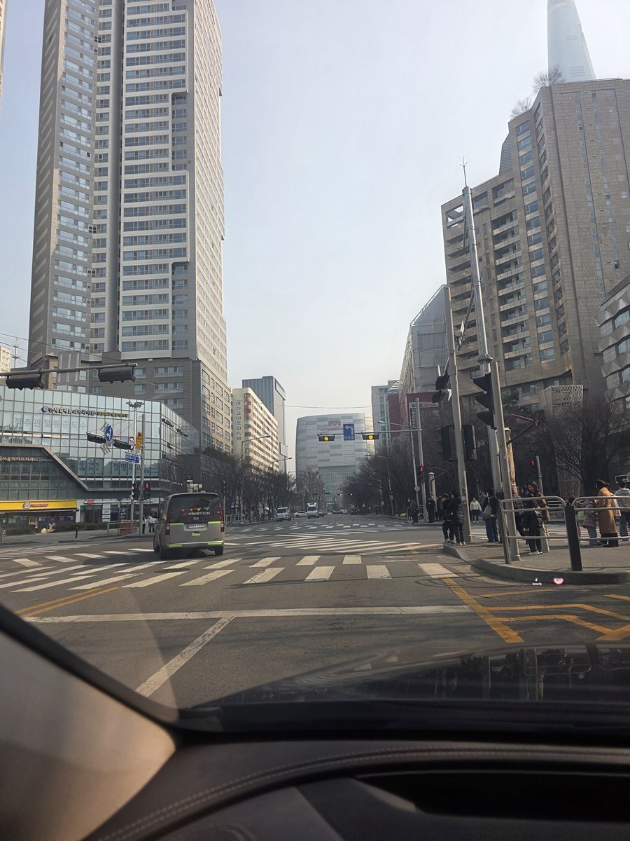 V (Cold Rain) tweet media