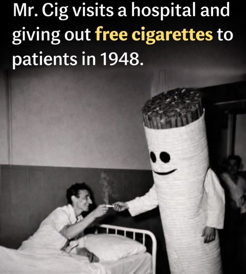 Clown World ™ 🤡 tweet media