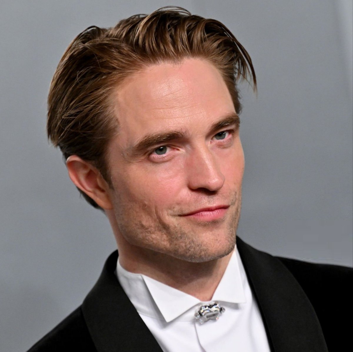 superbatiscanon tweet media