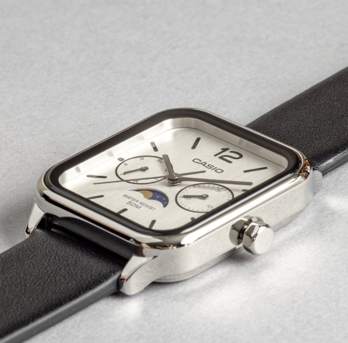 スクエアのCASIOもめっちゃ可愛い..。