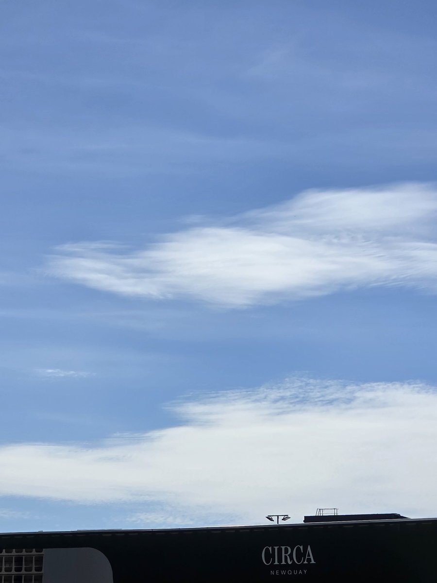 시로🤍 tweet media