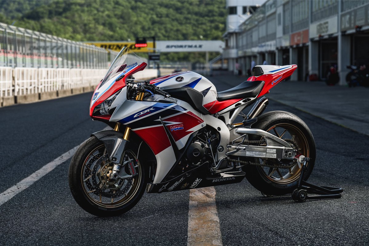 Joe_Alphaspec's tweet photo. バイク撮らせたらピカイチ https://t.co/fWy2gQ1cUT