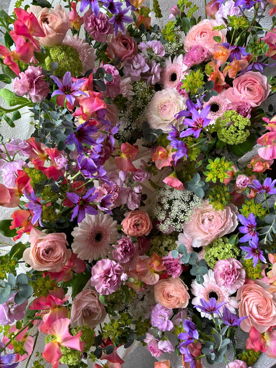 スタジオパラディ🌷春の花屋装花ご予約受付中 tweet media