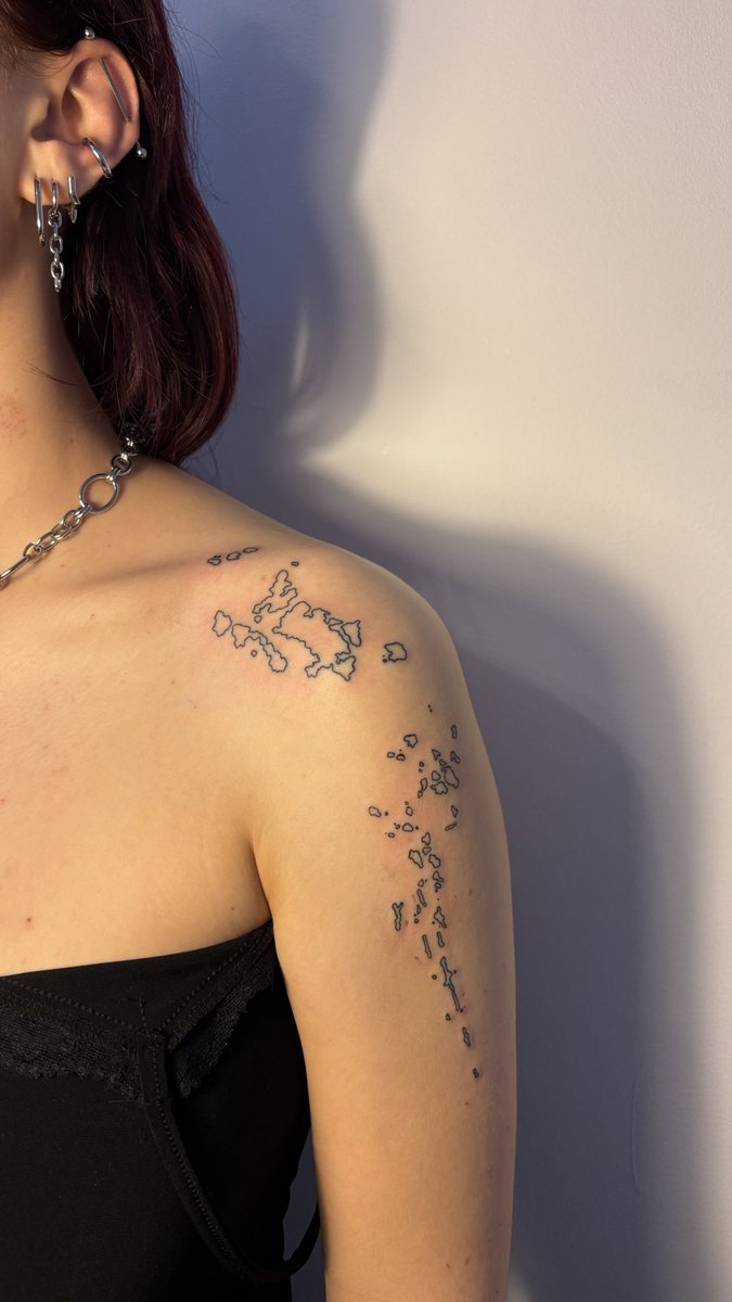 les derniers tattoos que j’ai fait 🤑🤑🤑 god bless etc etc