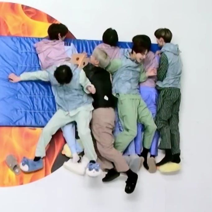 jjongsparkholic's tweet photo. engene, let's be moots. mau cari temen seperjuangan yang ot7 ajaa 😭🧡
help rt, thank u 😙💅

#LET_HEESEUNG_DO_BOTH
#RESPECT_ENHYPEN
#ENHYPEN_IS_7 https://t.co/tWYzVatOOT