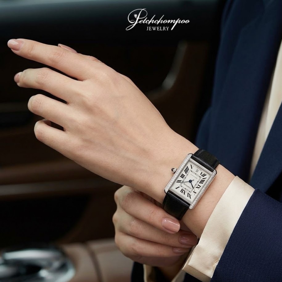 petchchompooo's tweet photo. Cartier Tank Solo XL Diamond-Set Edition เม็ดมะยม Blue Sapphire ตัวเรือนโดดเด่นด้วยงานฝัง เพชรแท้ After Setting ระบบ Automatic สายหนังแท้ Cartier พร้อมบัคเคิลบานพับ Full Set กล่อง ใบการ์ดรุ่นใหม่ ครบชุด (ปี 2018) สภาพสวยกริ๊บ พร้อมใช้งาน
สนใจทักมาหาเพชรชมพู หรือโทร 02-226 5555 https://t.co/UVYAYfp40q