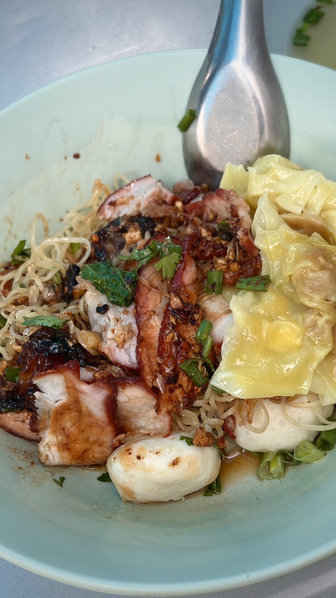 ตั๊กถั่ว tweet media