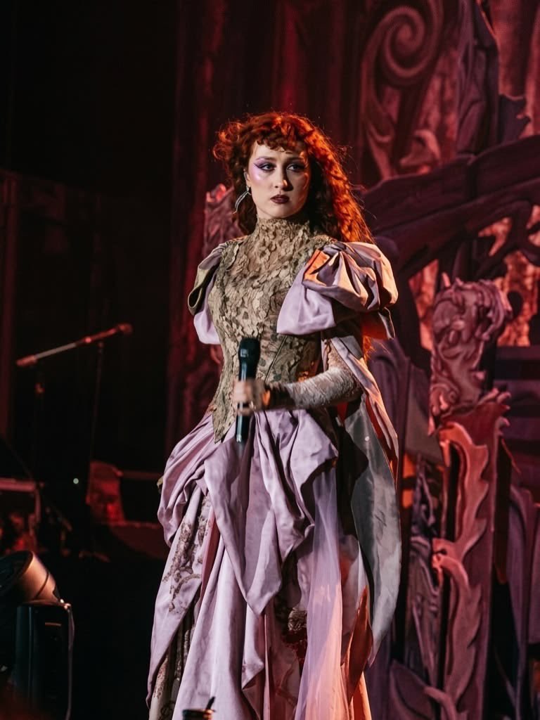 the hottest lesbian princess ever ₊˚⊹♡