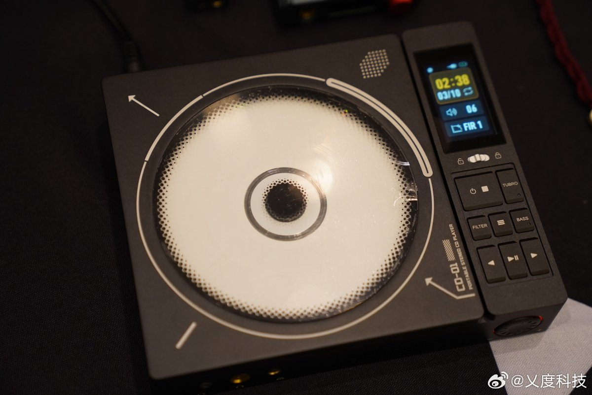xDuoo「CD-01 (仮)」真空管ポータブルCDプレーヤー at 上海国际耳机展