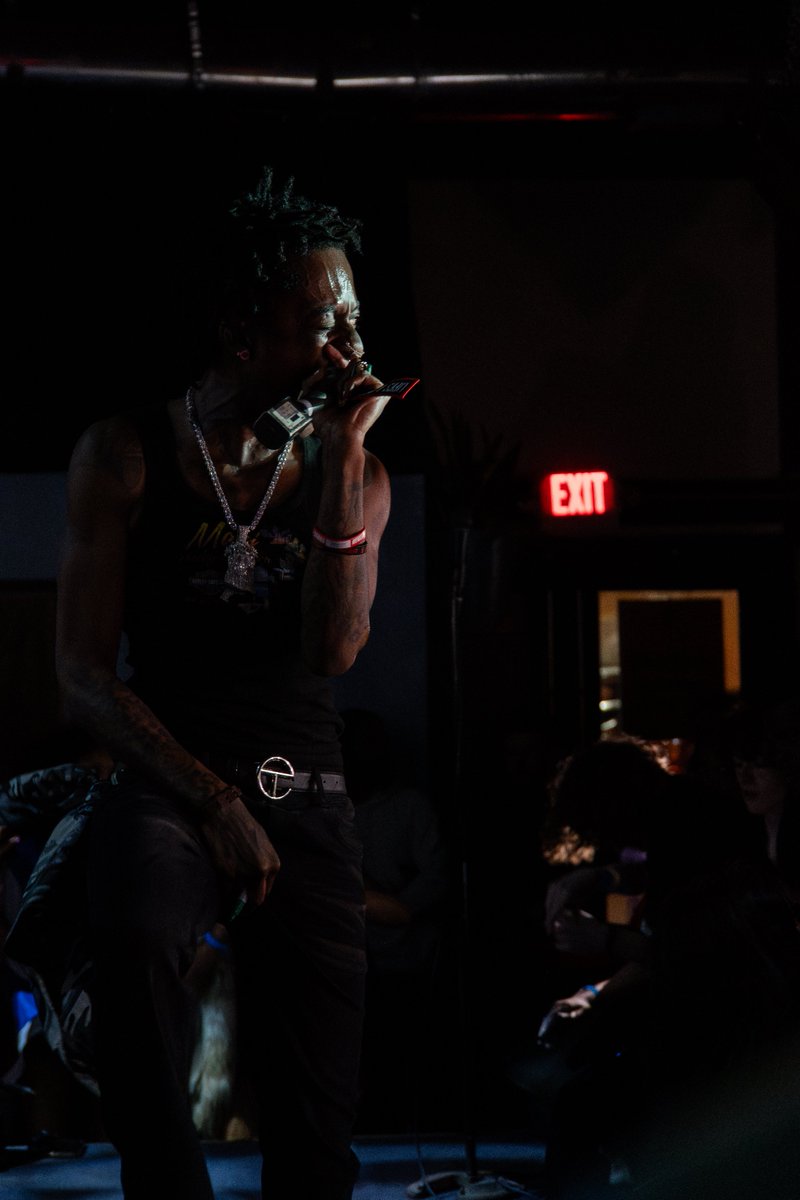 LUV4SKAI tweet media