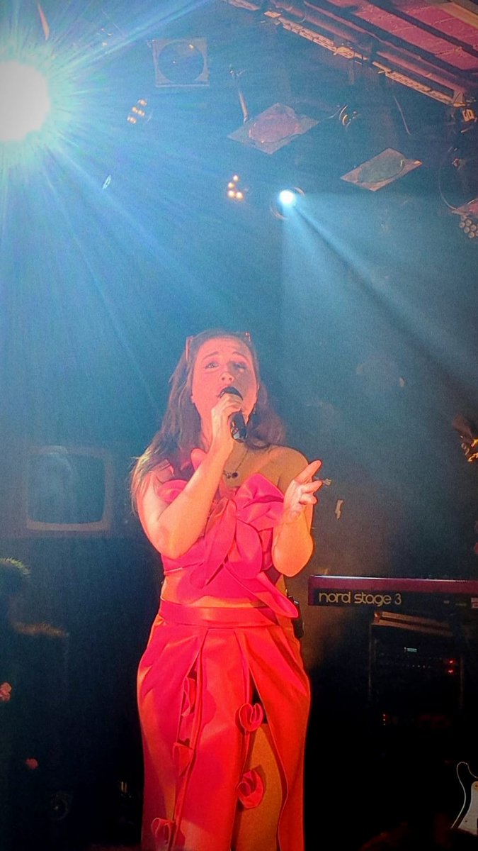 Maxime 💫 tweet media