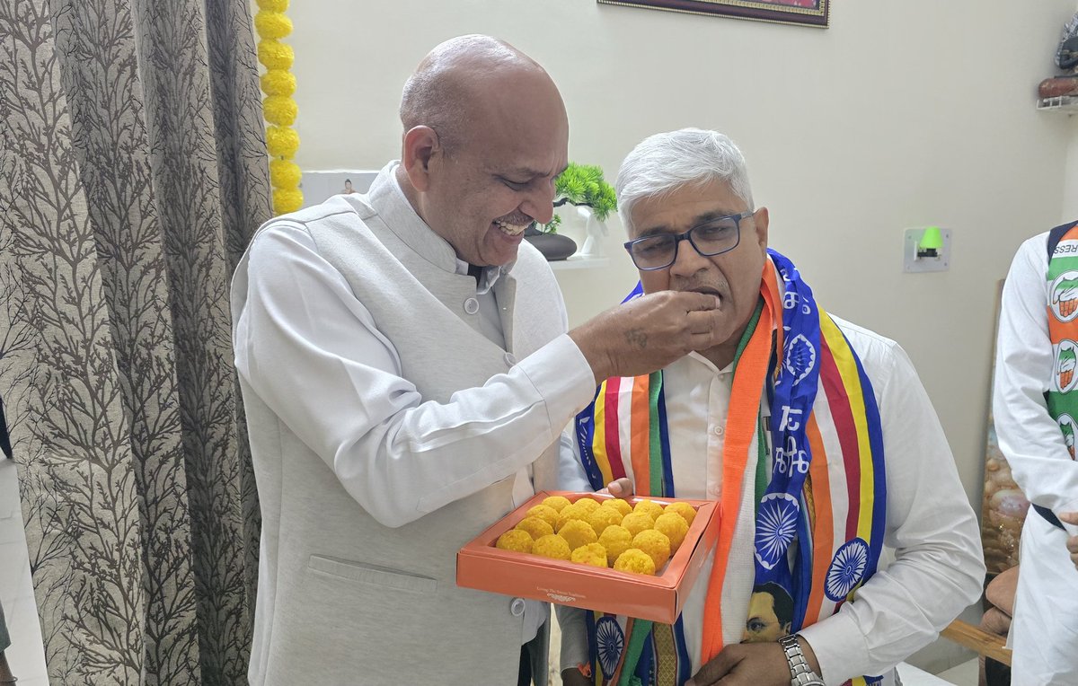 (समण) Rajendra Pal Gautam tweet media