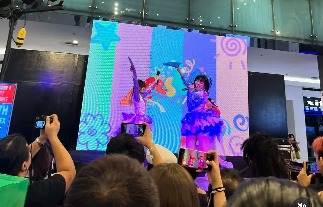 FESTA_Kiku's tweet photo. 自己紹介します .ᐟ (*˙︶˙*)ﾉﾞ
Hello everyone!! I am Kiku ( きく ), leader of Filipino kaigai idol group @festa_ph!! We aim to bring festive-like performances to everyone. I hope you support us from now on ૮(˶ᵔ ᵕ ᵔ˶)ა   

#kaigaiidols #jpop #ppop https://t.co/LN0OHqvsFZ