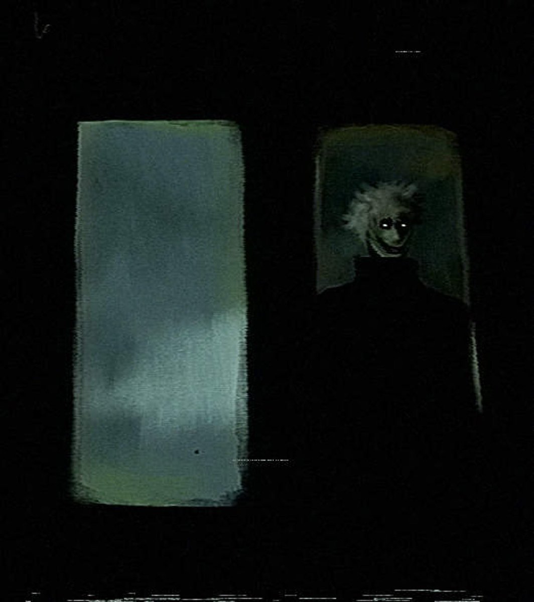 ari ✦ comms open tweet media