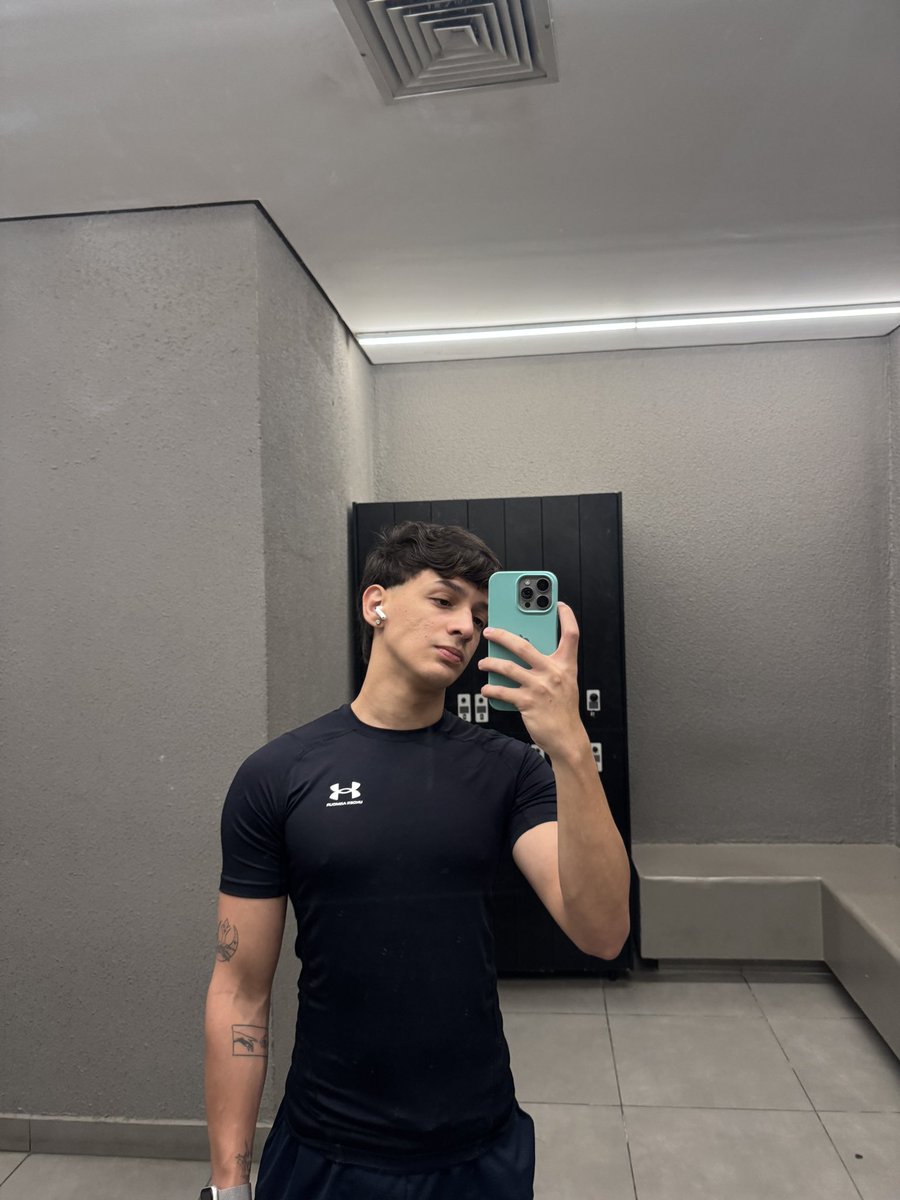 DUA LIPE tweet media