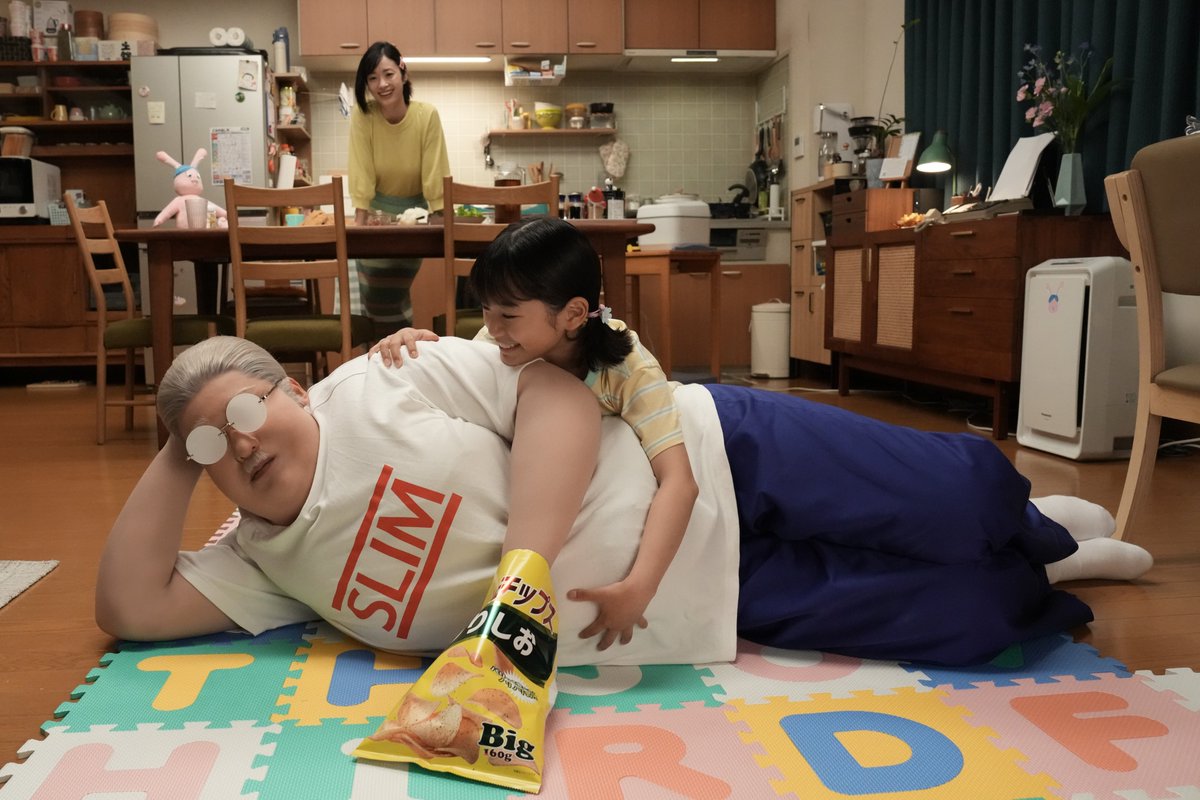 ◤◢◤◢◤ 場 面 写 真 解 禁 ◢◤◢◤◢

“超絶バトル×日常”が入り交じる──

最強の殺し屋・坂本太郎と
相棒・シンが迫りくる刺客に挑む💥

＜ふくよかな坂本＞と＜スマートな坂本＞の
ギャップにもご注目👀

映画『 #SAKAMOTODAYS 』
🎥4.29 Wed. Roadshow
#目黒蓮 主演 #サカモトデイズ