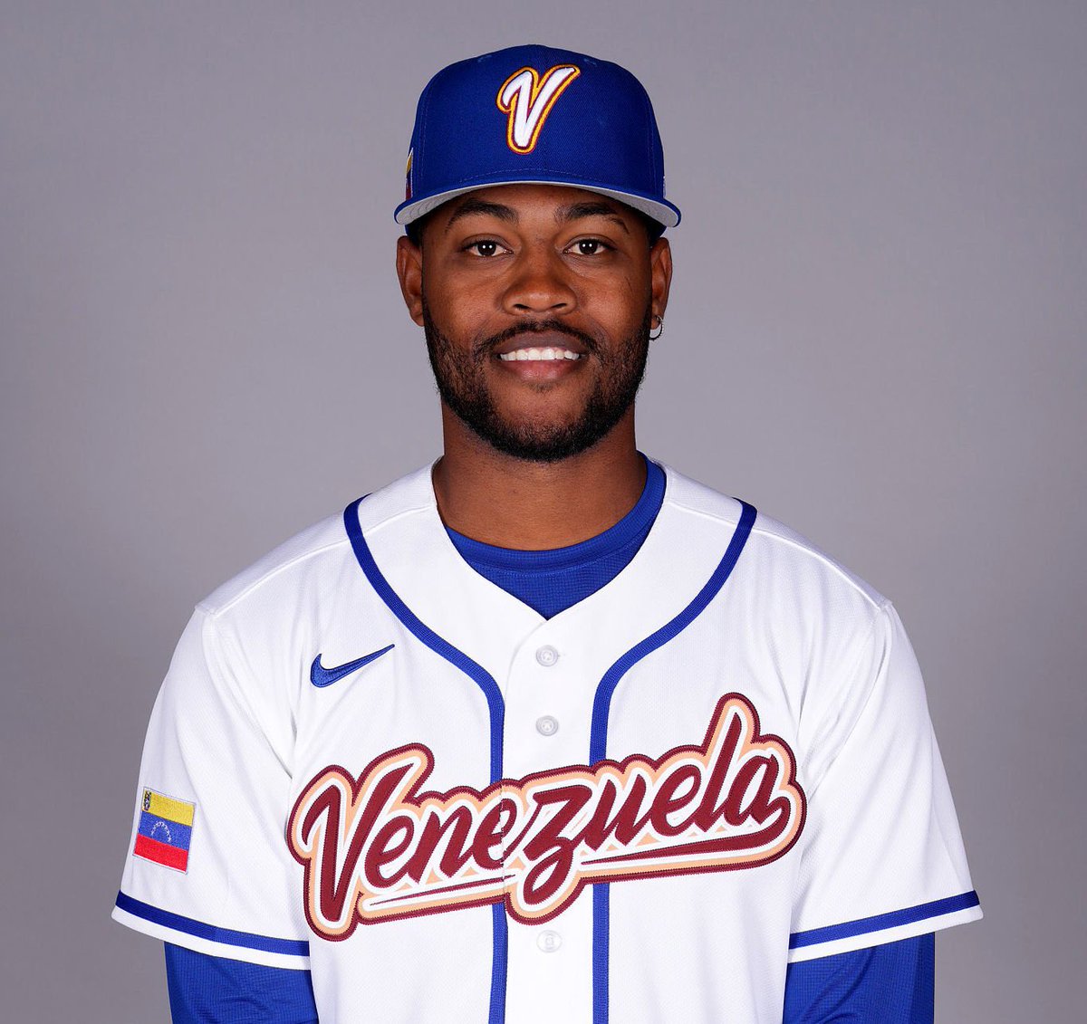 jpeseteiroDT's tweet image. LA PUTISIMA CABRA. 🇻🇪🐐

QUE JUGADORAZO ES DON MAIKEL GARCÍA.