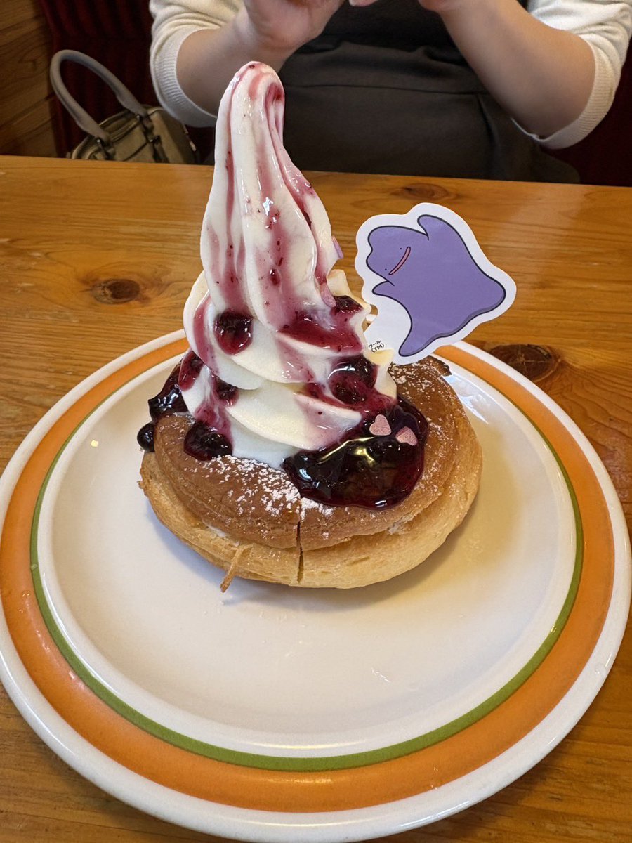leaf_chann's tweet photo. 2回目の！
ぽこポケやってからやと思い入れの度合いが変わってくるね。笑
#コメダ珈琲
#ぽこあポケモン https://t.co/lAu7w5RYtp
