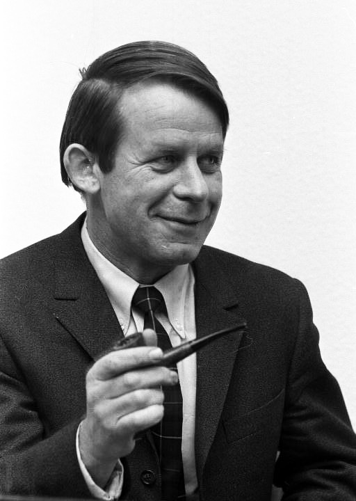 BesserwisserK's tweet photo. 17. März 1926 - Geburtstag Siegfried Lenz
Siegfried Lenz, einer der prägenden Literaten der deutschen Nachkriegszeit, wäre heute 98 Jahre alt geworden.
#Geburtstag #Literat #SiegfriedLenz
https://t.co/zidSocAtor https://t.co/YCtrCJZb0N