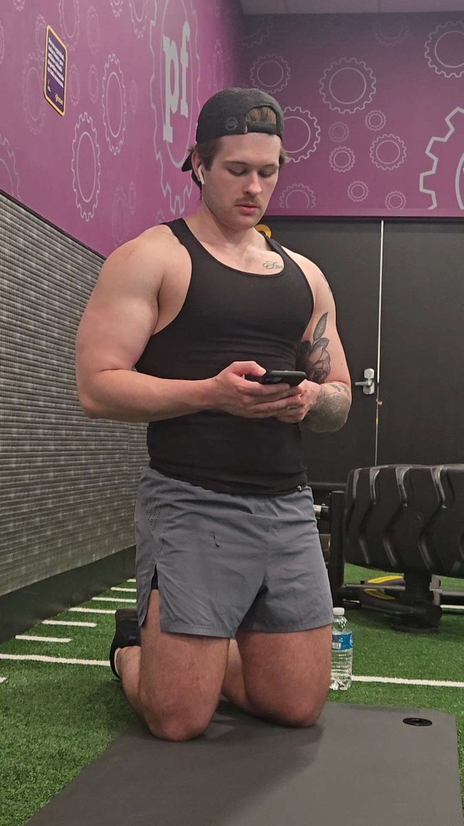 zackingball tweet media