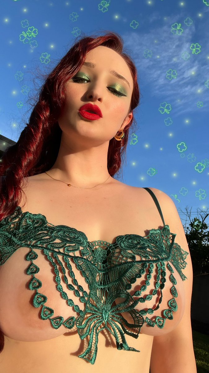 Alexandria the Red tweet media