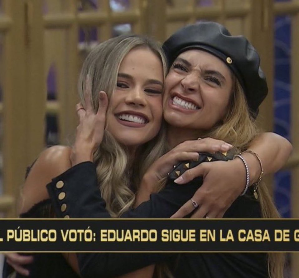 Ghpicante4's tweet photo. De acá no me bajo 

 #GranHermano https://t.co/D3oR3P6yCG