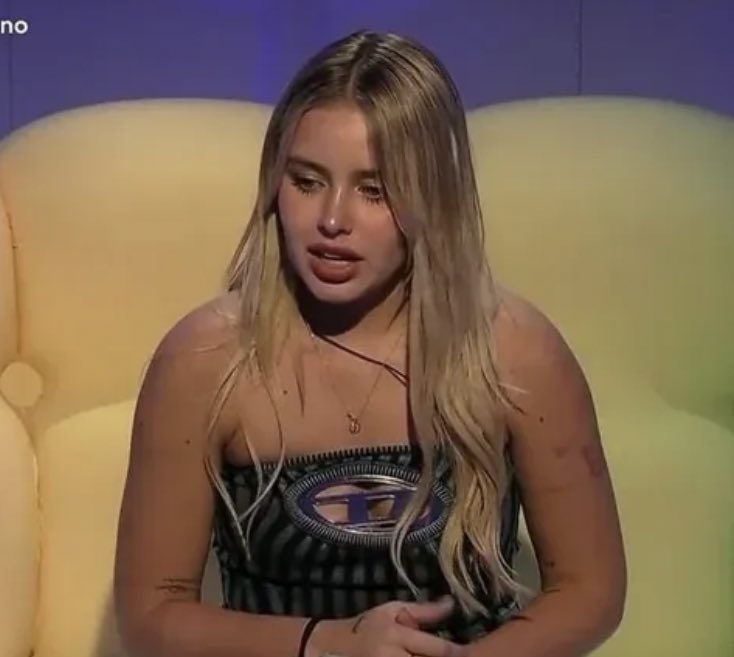 Ghpicante4's tweet photo. Ella se transformó 
 #GranHermano https://t.co/BeDyjvQ0TM