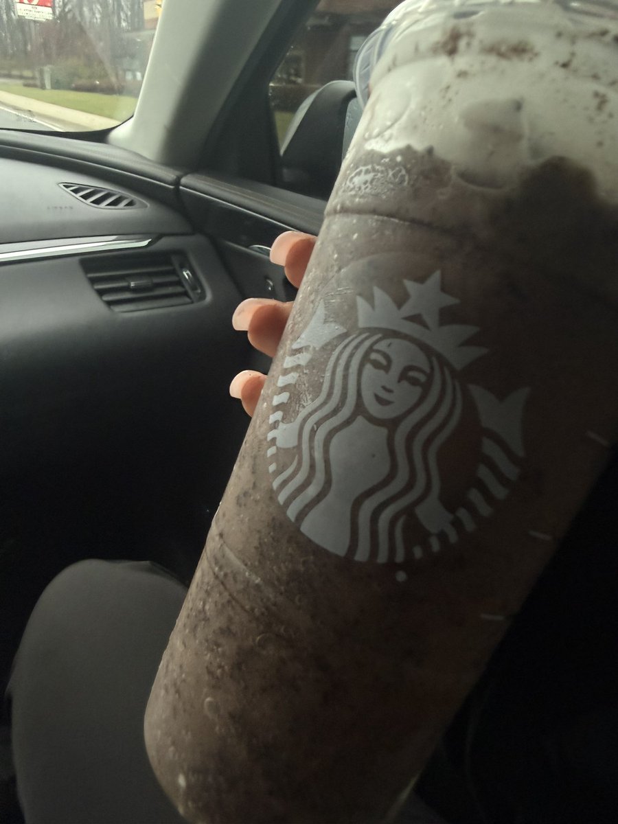 niyahhhh🤍 . tweet media