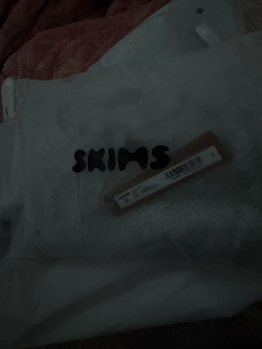 niyahhhh🤍 . tweet media