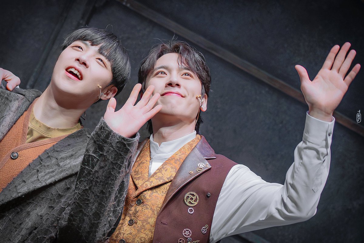 𝟾𝟽𝚜 tweet media