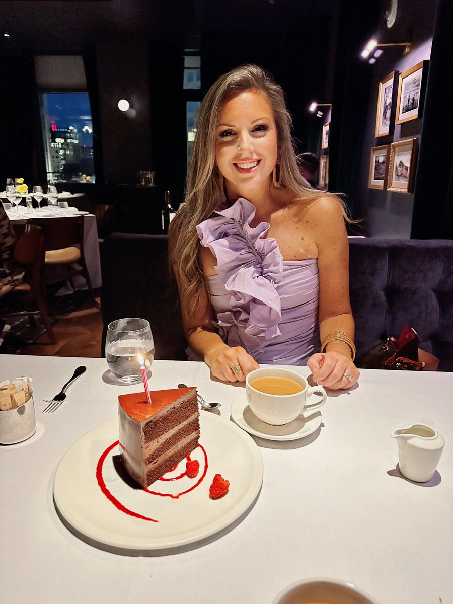 Dustin Toth tweet media