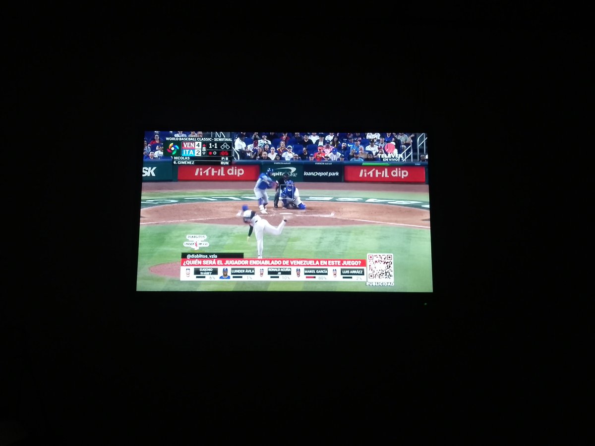 jSanchezofic's tweet photo. Full sintonia vamos Venezuela
@Canal_Televen https://t.co/BPA8VkVrZc