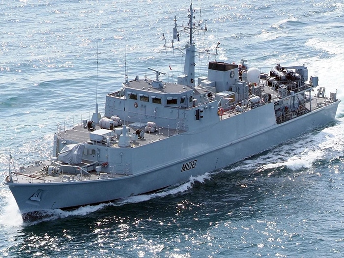 Modern Royal Navy tweet media