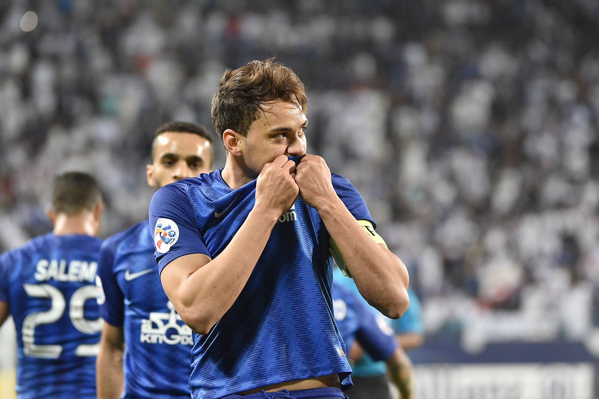 صف تجربتك مع نادي الهلال؟

🚨🚨🚨🎙️ إدواردو:

كانت رائعة رائعة وجميلة، في هذا النادي الكبير وجمهوره الكبير حققنا الكثير من البطولات.

5 سنوات مع الهلال كانت لا تصدق حقًا، لا تصدق حقًا.

أريد أن أقول شكرًا لـ هذا الجمهور وهذا النادي.

الهلال سيكون دائمًا في حياتي، في قلبي للأبد 💙