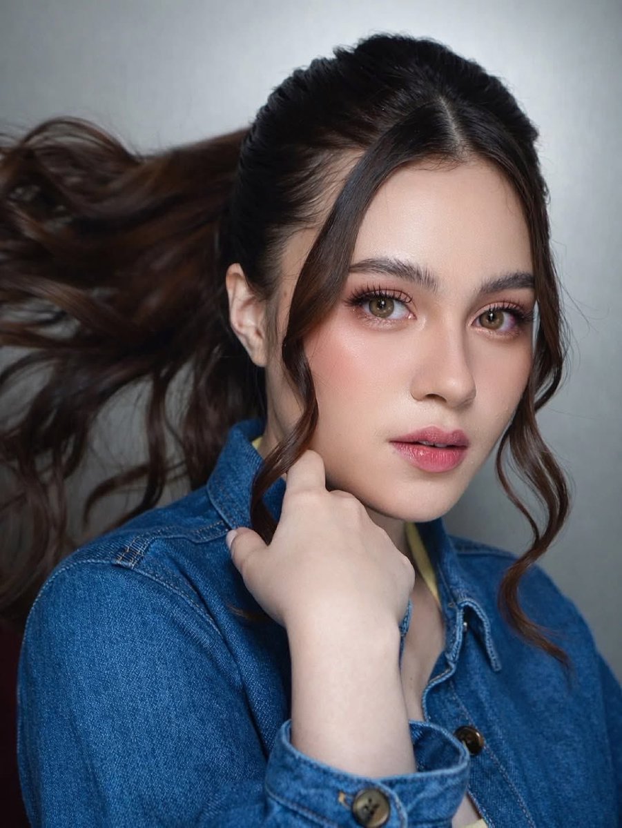 AnneCAbalos12's tweet photo. Tala is a real life barbie! 💛🫶🏻 https://t.co/AhCpqsrg2t