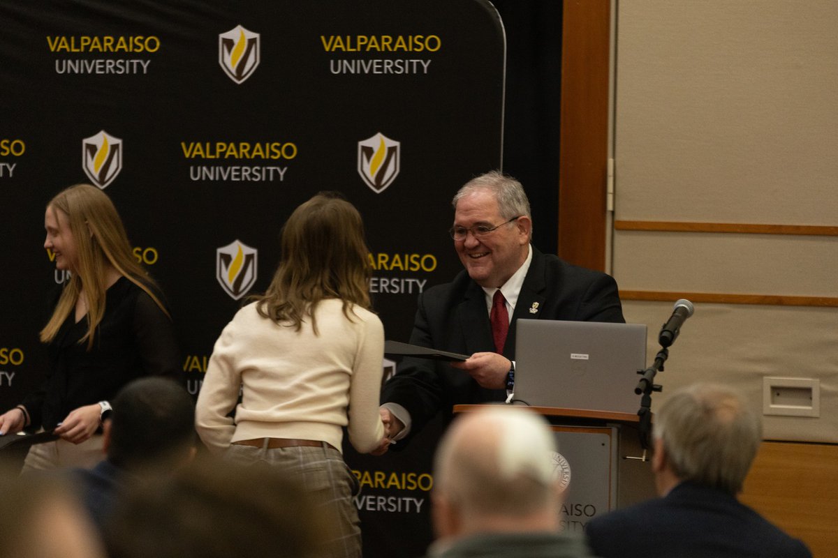 Valparaiso University tweet media