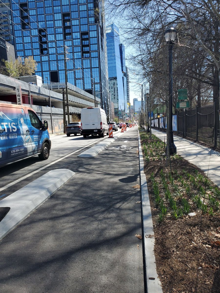 Eric Phillips tweet media