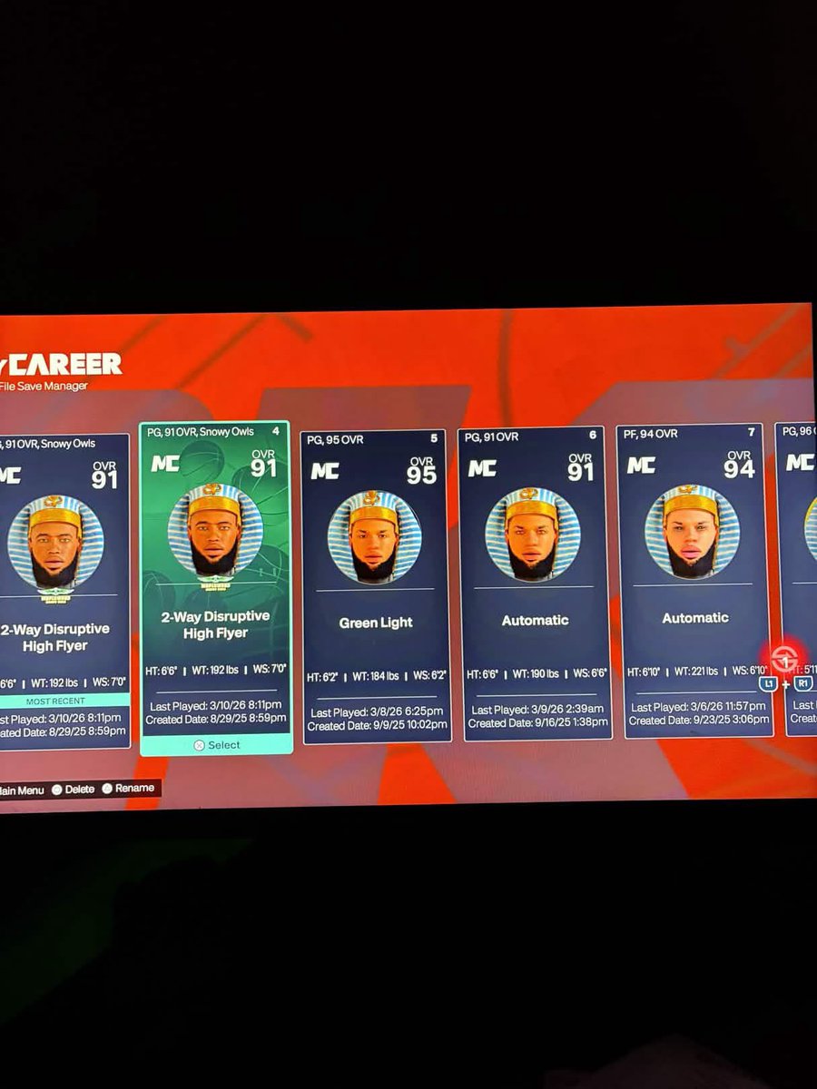 D r i z 💰 tweet media