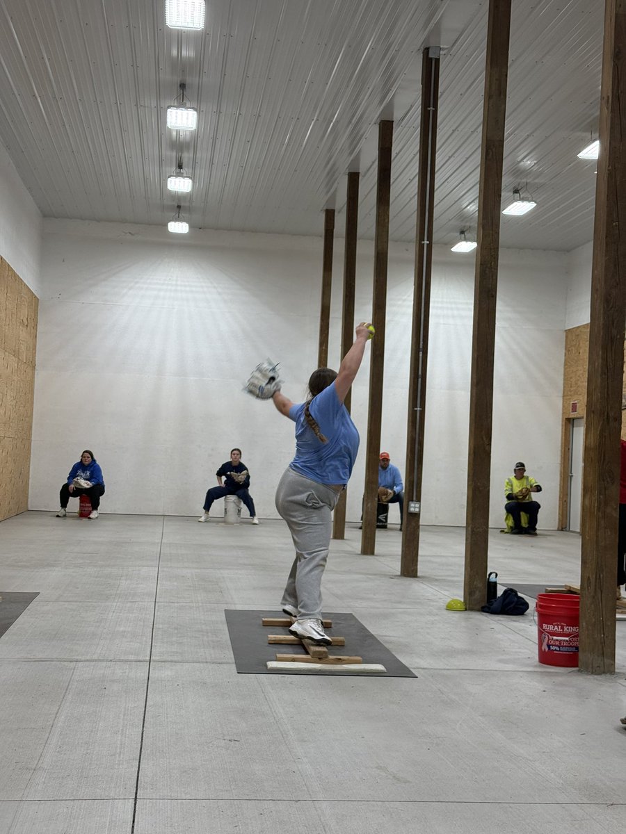 Mackenzie Faulkner tweet media