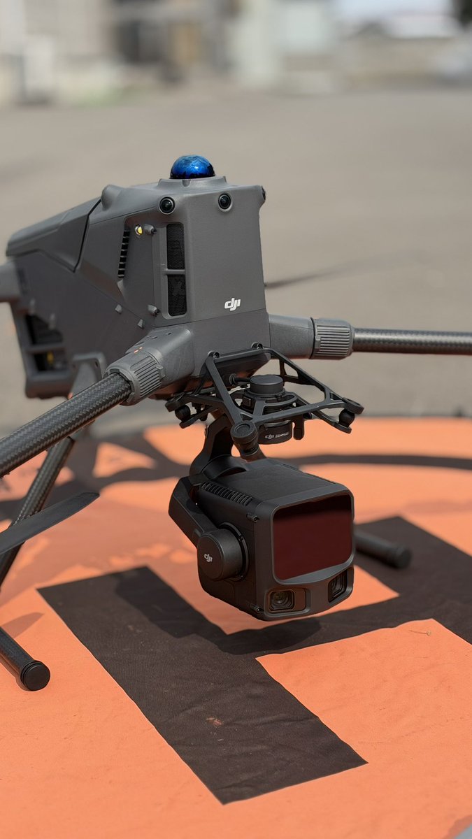 庭のフィールドでL3始球式
今日はサクッと設定操作感やポテンシャルを確認し、明日諸々の検証大会するためのプラン打合わせへ。
事前にたくさんデータ取りしてあれやこれやアッパーアンダー等ノウハウをコツコツと蓄積です。350用に残してもいいと思っていたL2の引取先も決まったので安心😮‍💨　#DJI #L3