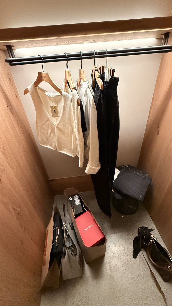 regina toosee (iCarly) tweet media