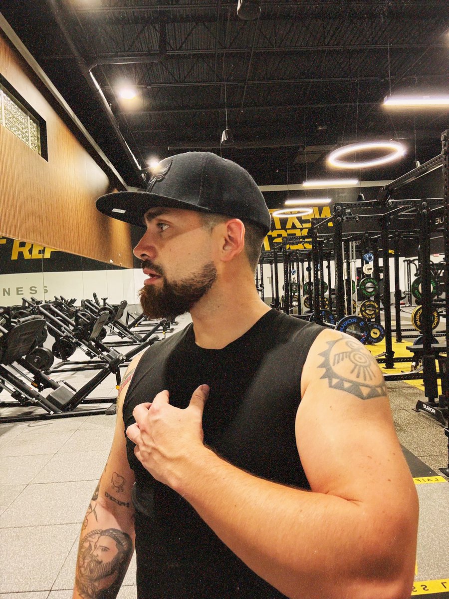 Ro Zamora 🤟🏻🖤 tweet media